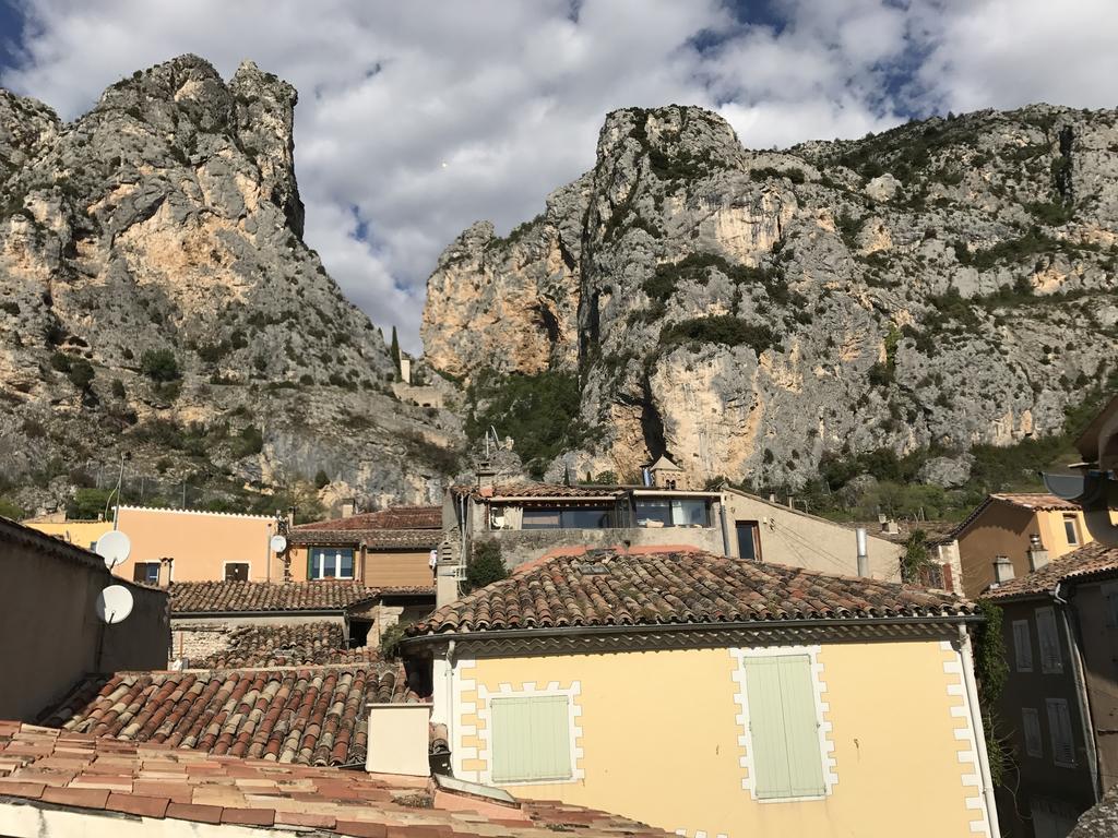 Hotel Particulier Des Lumieres Moustiers-Sainte-Marie Ngoại thất bức ảnh